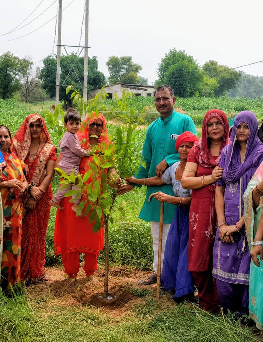 Paid tribute to Narmada Devi on her death anniversary by planting saplings.