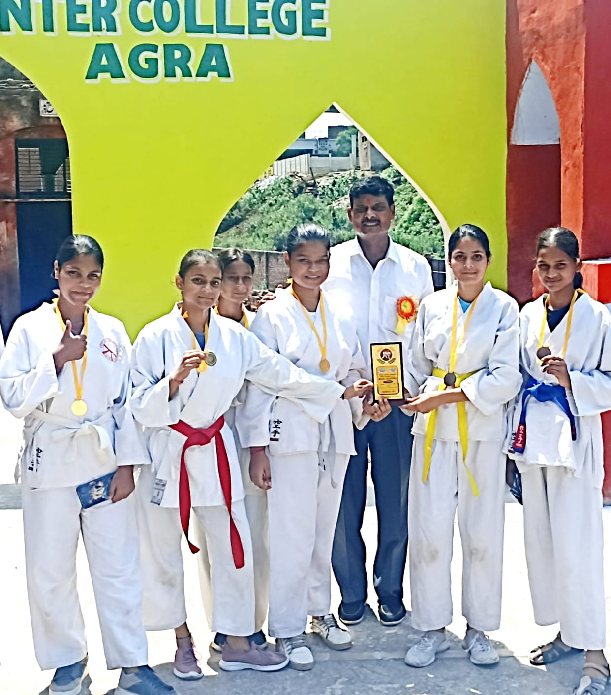 Agra Karate School athletes won 7 medals.