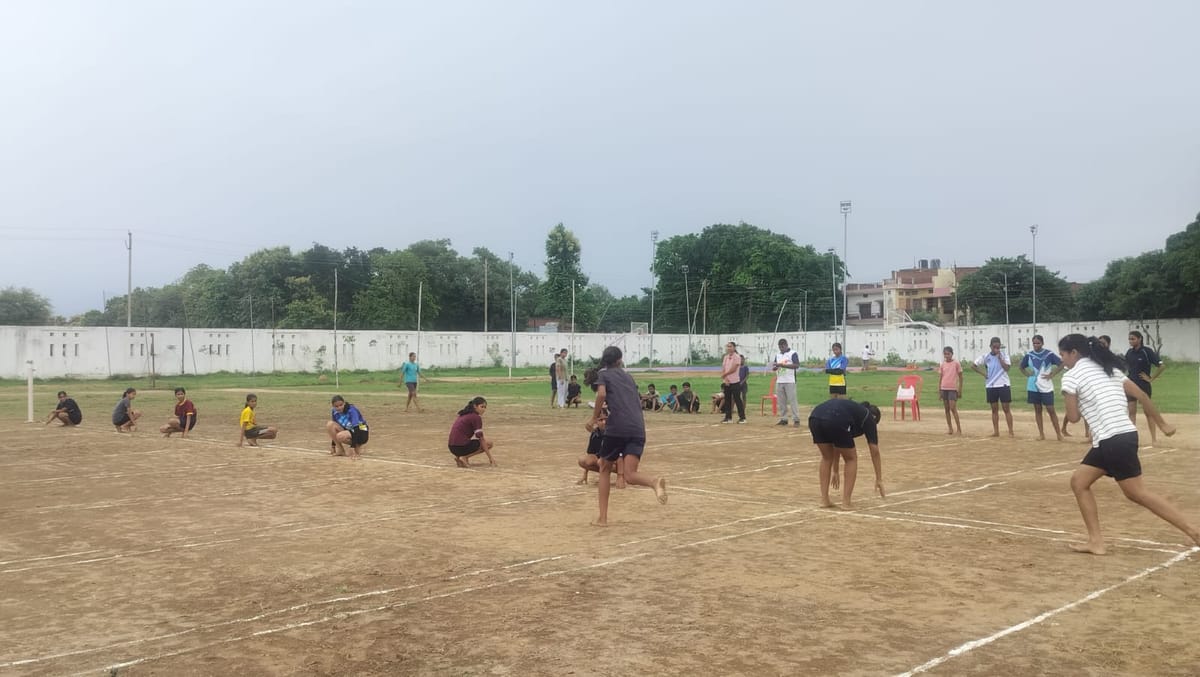 Ghazipur News: खो-खो के जिला स्तरीय ट्रायल में 33 में से 10 खिलाड़ियों का चयन