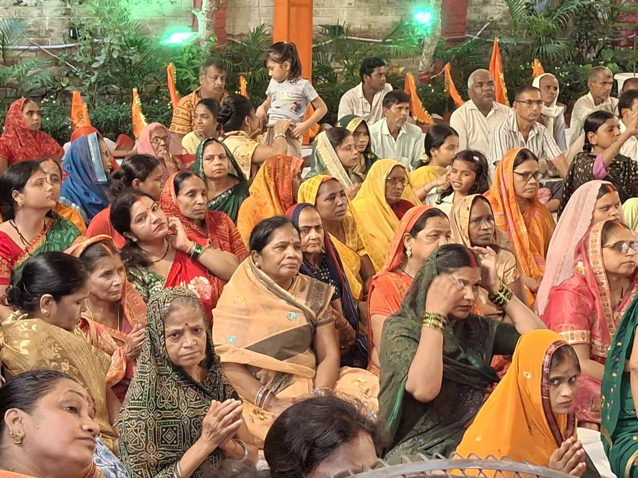 Worship of Shiva leads to salvation: Akhilanand