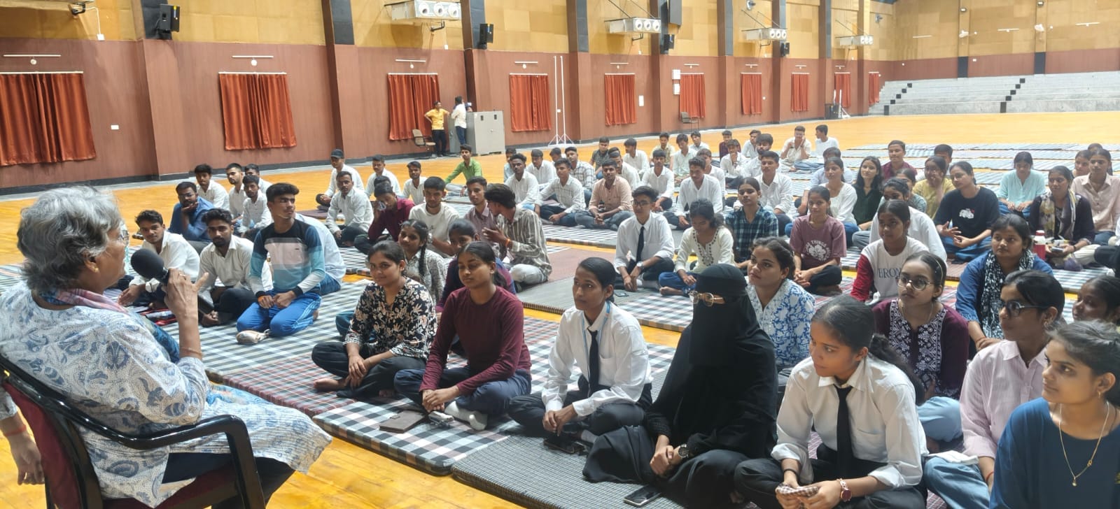वीर बहादुर सिंह पूर्वांचल विश्वविद्यालय के दत्तोपंत ठेंगड़ी विधि संस्थान में आयोजित तीन दिवसीय 