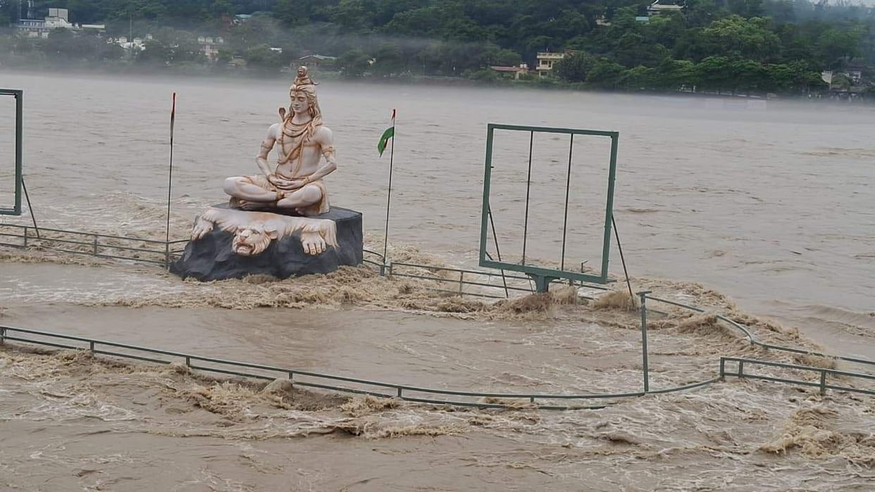 Ganga Water Level Rises; SDRF and Water Police on High Alert