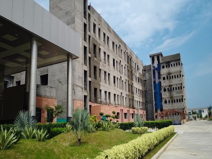 1.90 crore to enhance facilities at Haibatpur Medical College, install 300 kilowatt solar plant