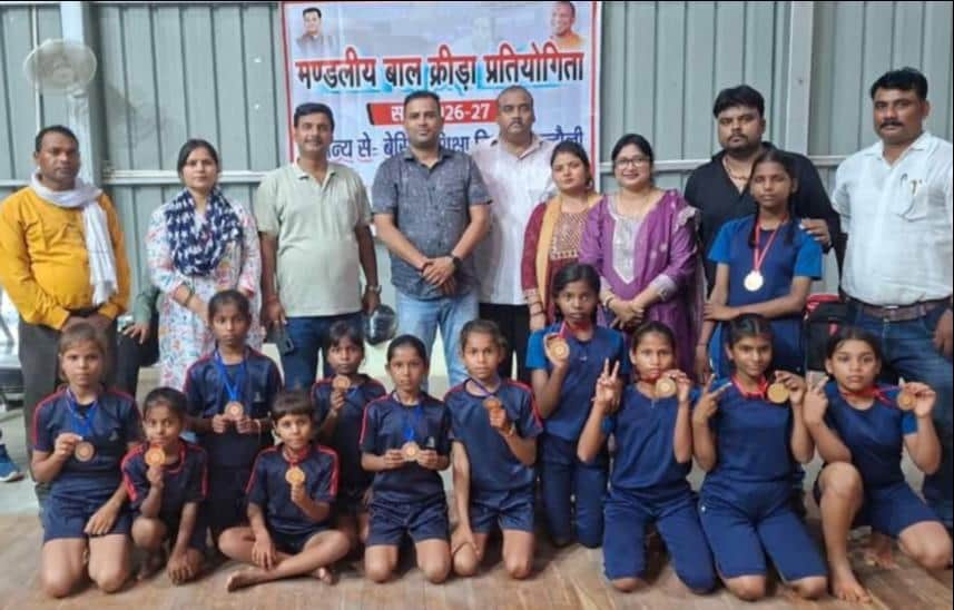 Chandauli team wins in badminton and gymnastics; Jaunpur finishes as runner-up.