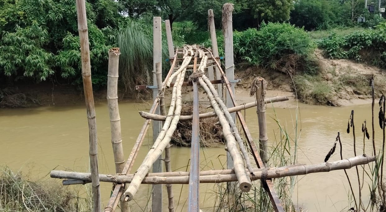 The lives of 20 villages rest on a bamboo bridge