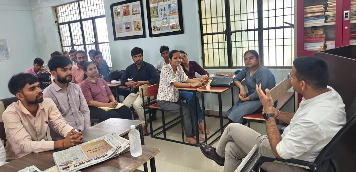 DM interacts with aspirants at Abhyudaya Coaching, shares mantras for success