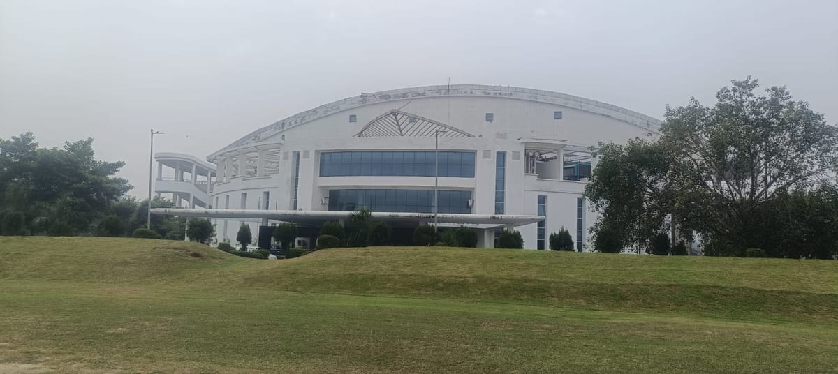 Noida News: सरकारी शुल्क पर मिलेगी अंतरराष्ट्रीय स्तर की खेल सुविधा