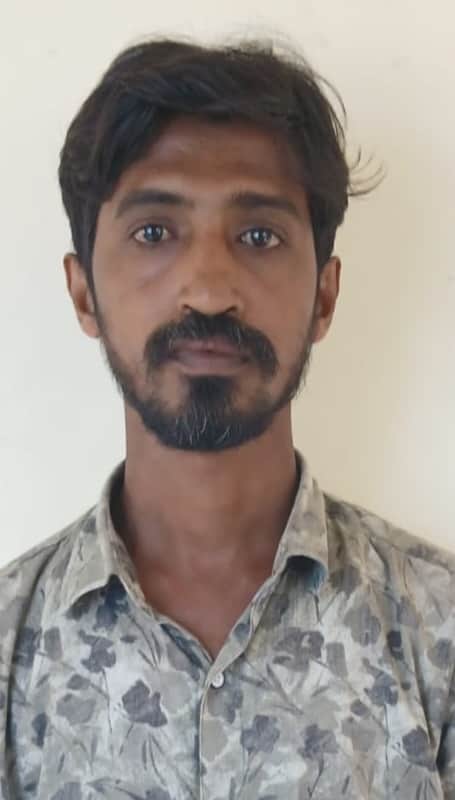 A notorious thief arrested for stealing from railway stations and trains, stolen mobile phones recovered