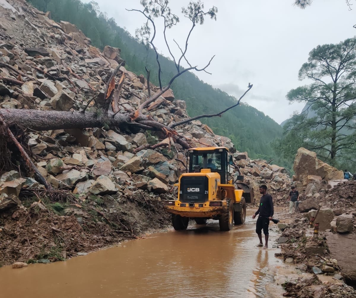 Simli-Almora Highway blocked for 150 meters; essential supplies fail to reach.