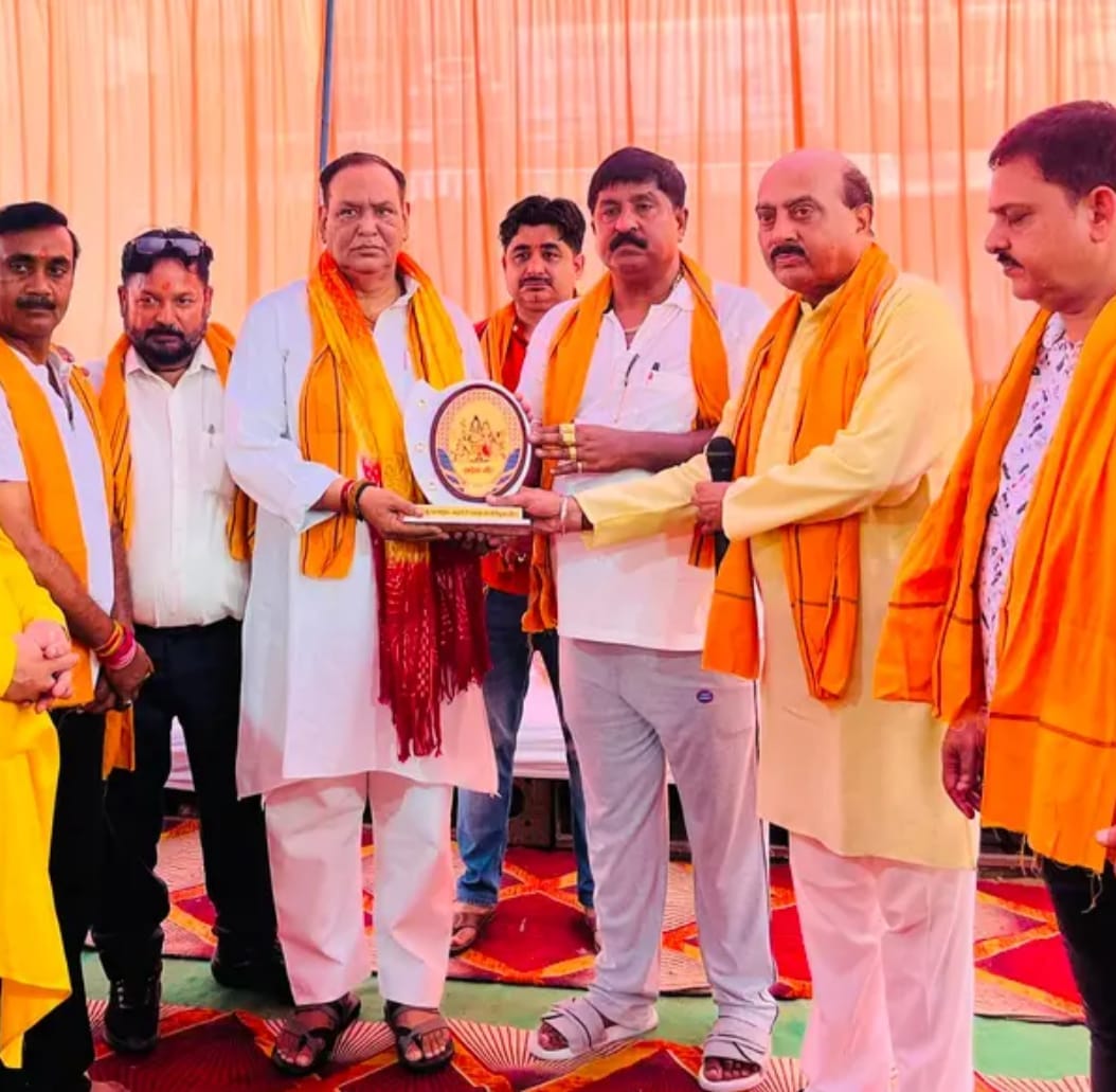 Kanwar camp of the Pallavpuram-Roorkee Road Traders' Association begins.