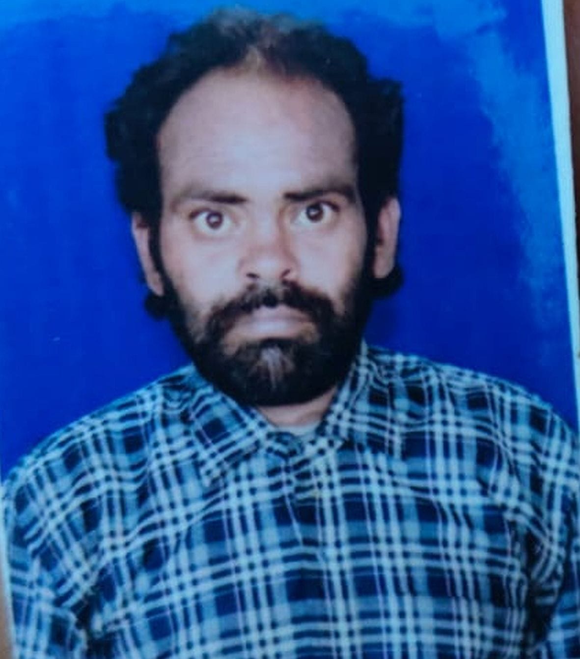 Youth falls while cleaning roof, dies.