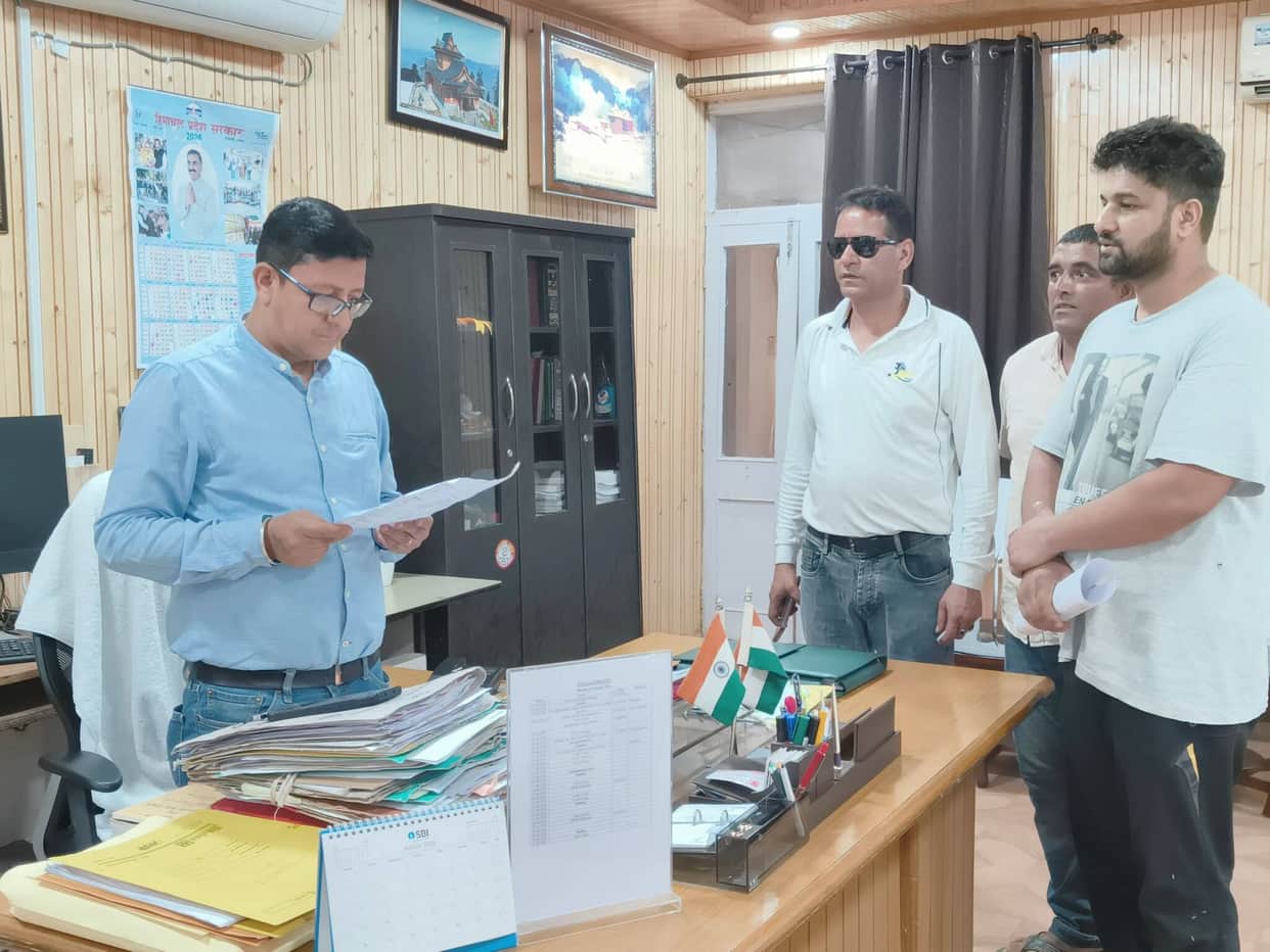Chaudhary Adda in Rampur has become a hub for hooligans