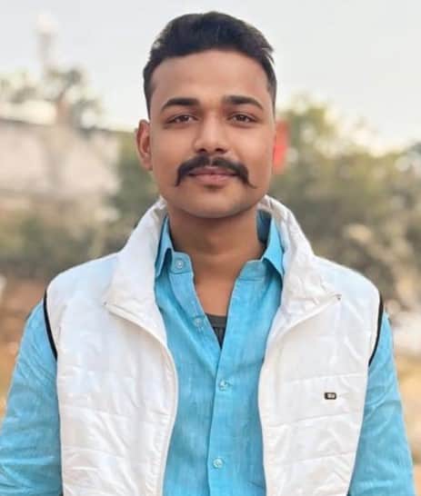 शुभम दूबे।फाइल फोटो