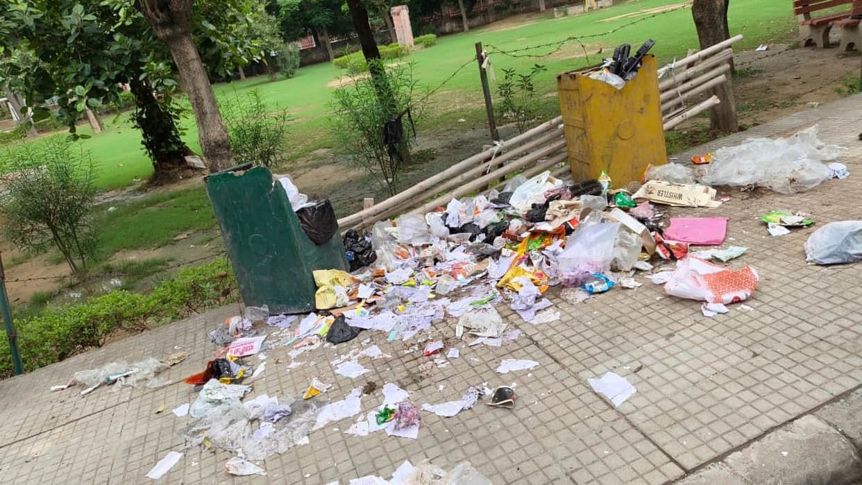 Sanitation workers protested against the government after their demands were not met.