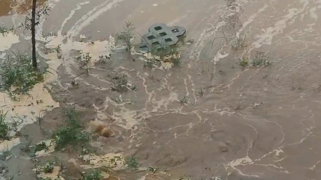 Water pipeline burst, flooding in society premises