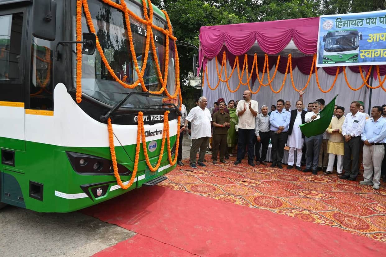 15 electric buses hit the roads of Bilaspur; the journey promises to be pleasant.