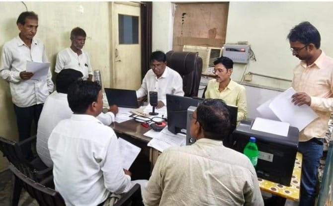 Bhadohi News: शिविर में 153 उपभोक्ताओं की समस्याओं का किया गया निस्तारण
