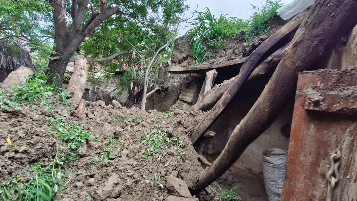 70 year old kutcha house collapsed amid continuous rain