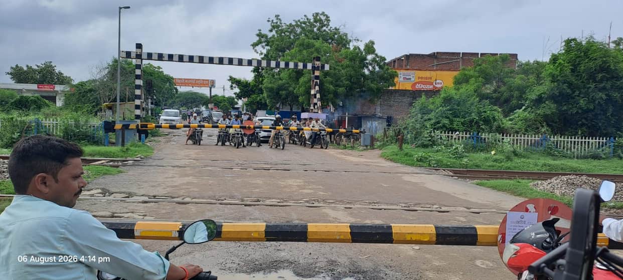 The distance to Kalpi tehsil has increased, forcing a 15 km detour.