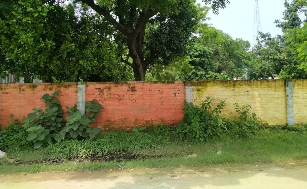 फोटो-33- नगर के अचलापुर में चिह्नित की गई जमीन। संवाद