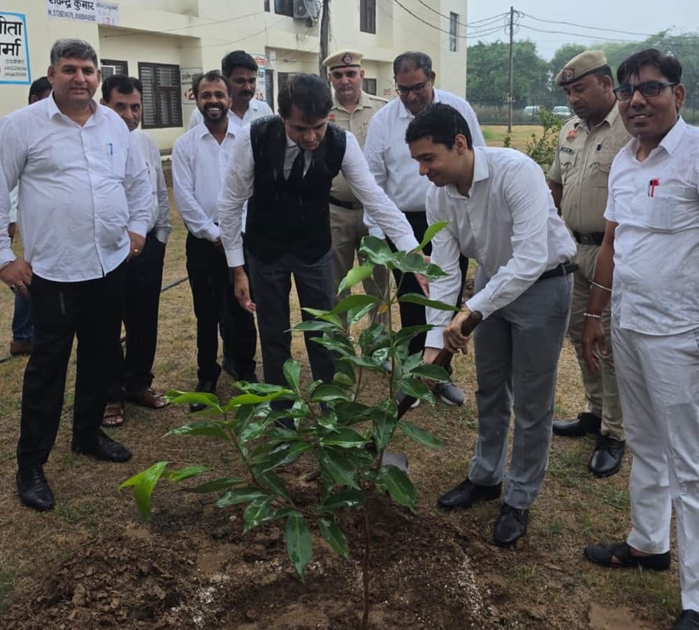 Conveyed a message of environmental conservation by planting saplings.