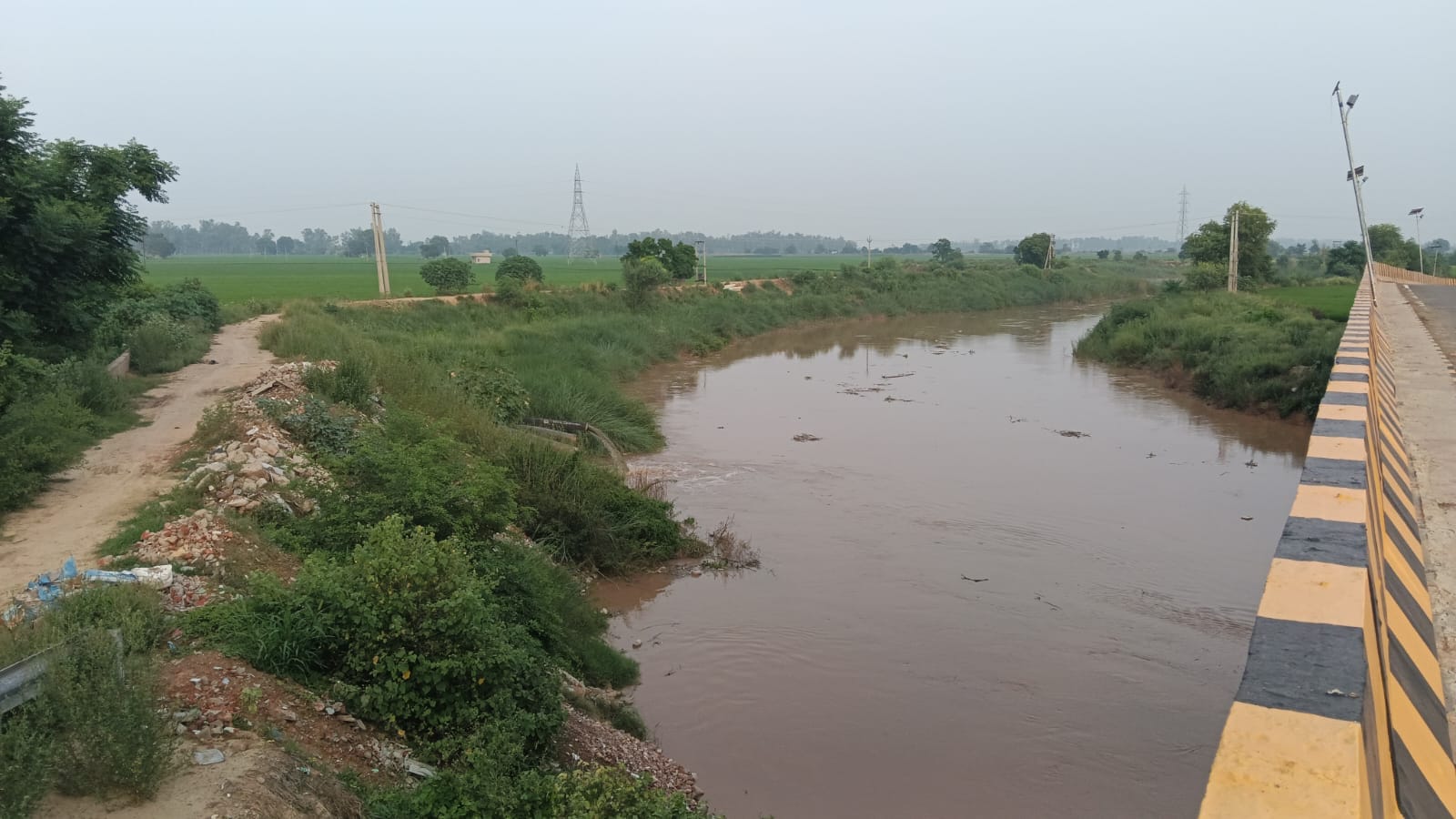 जाखल। घग्घर नदी में आया पानी। संवाद