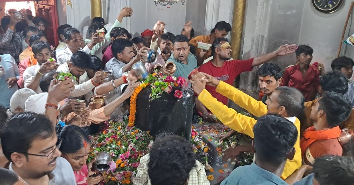 Har Har Mahadev' echoed at Prithvinath Temple