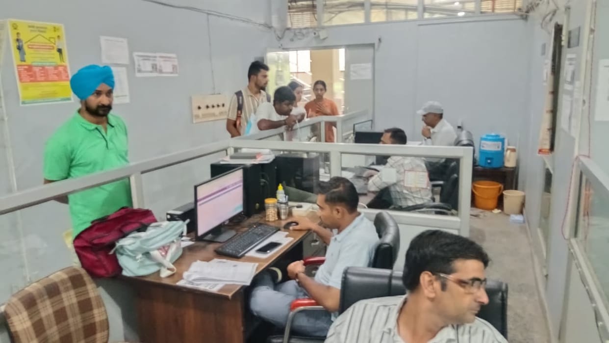 Errors persist in Family IDs due to the failure to update 'Lal Dora' land records