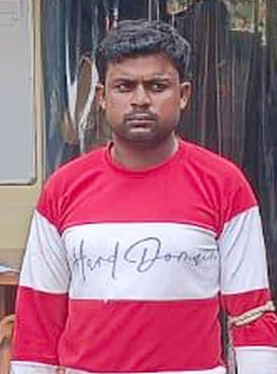 10 langurs smuggled from Pilibhit forest seized; one accused arrested.