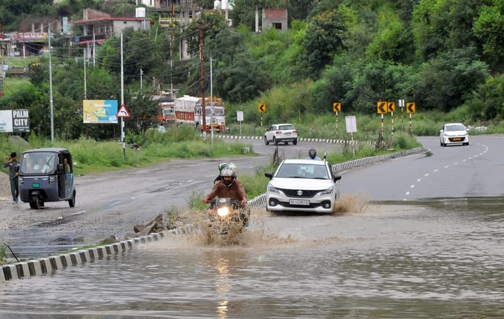 Beas in spate due to continuous rain; Diyar Chowk submerged again.