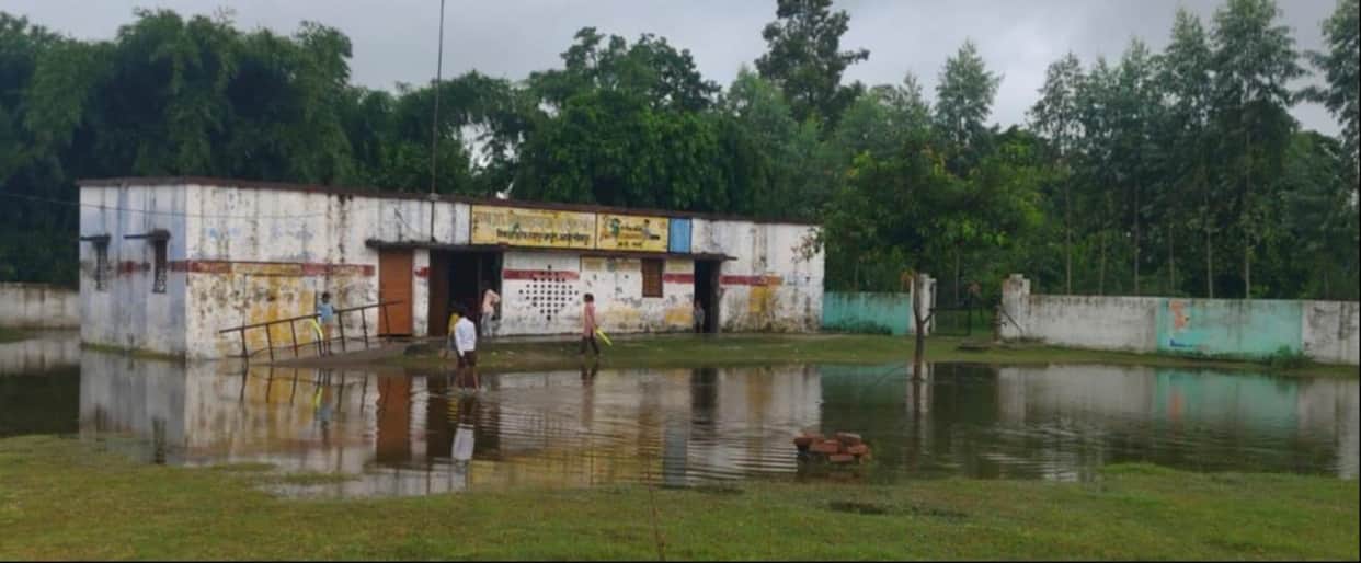 Floods in three villages due to the swelling Saryu River.