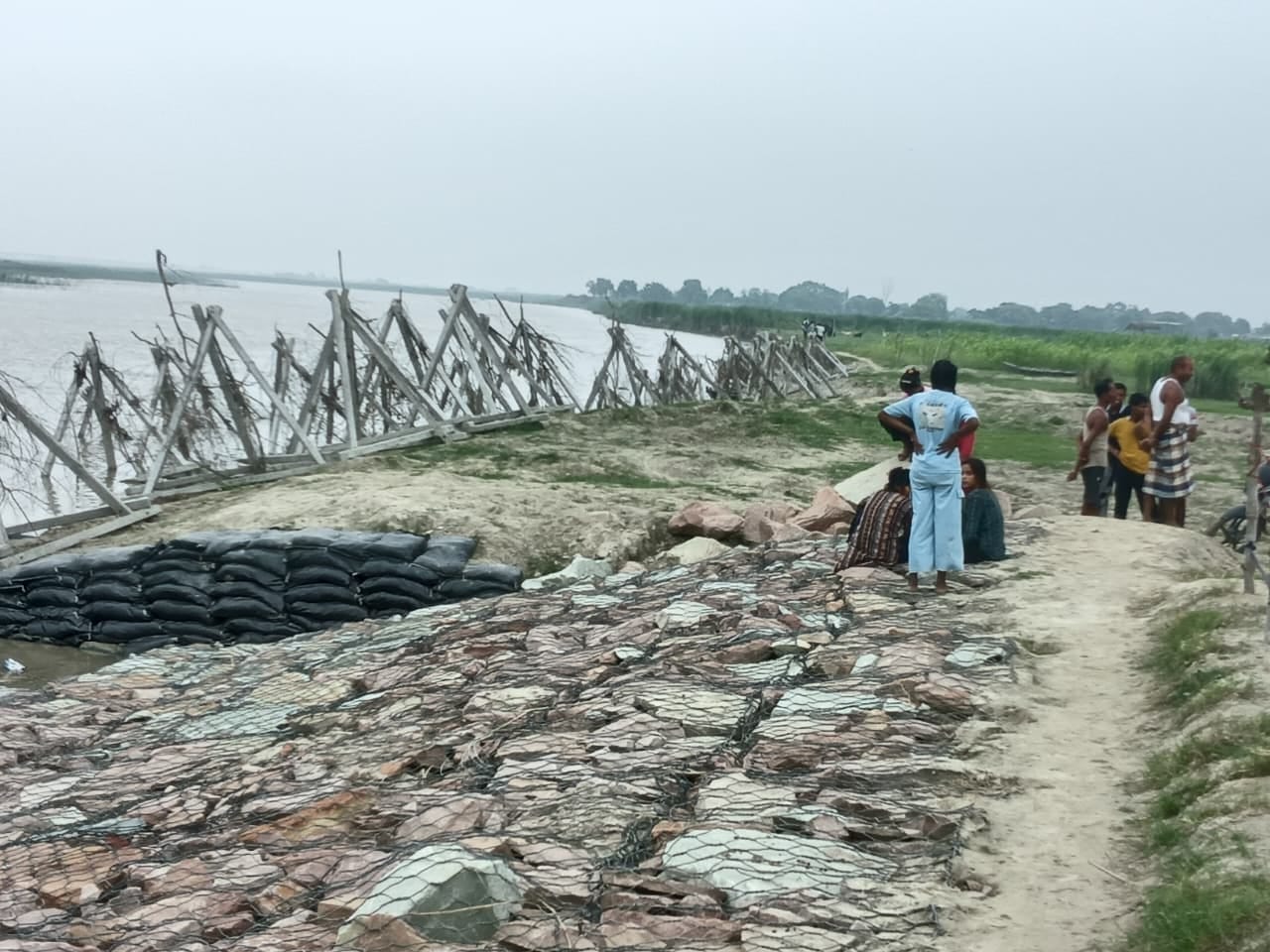 Dighiya Nala two cm below danger mark; concern rises in riverside villages.
