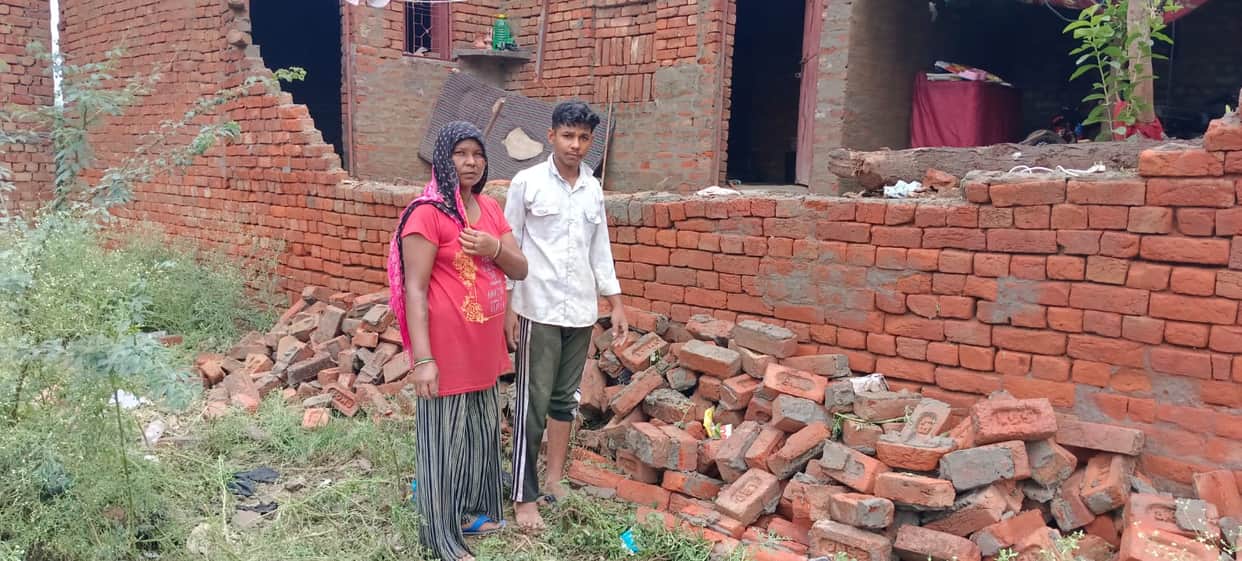 Wall collapsed in Ward 10 during the rains.