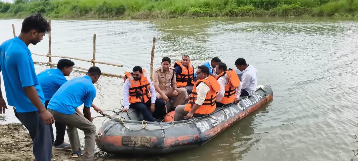 Preparations were checked at Amhat Ghat.