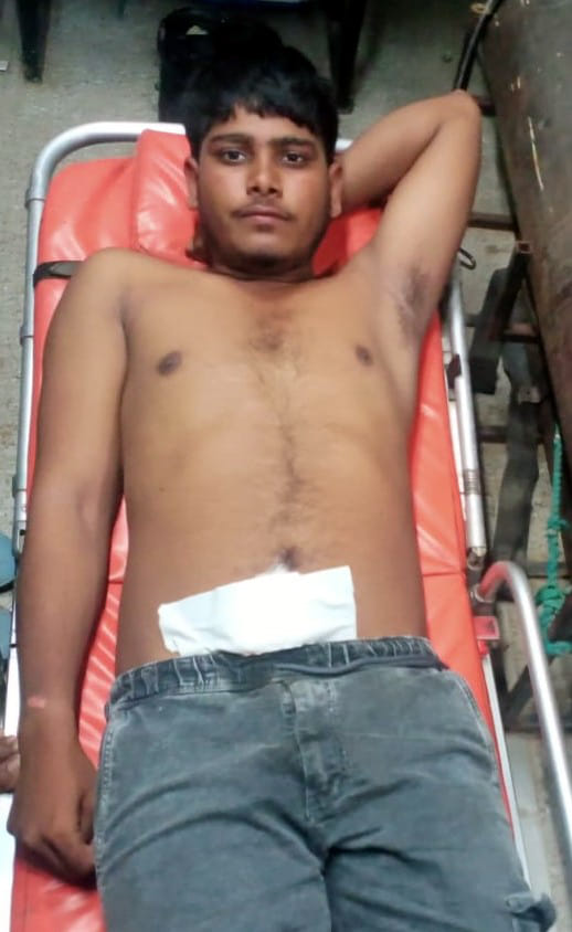 agra news youth shot bah
