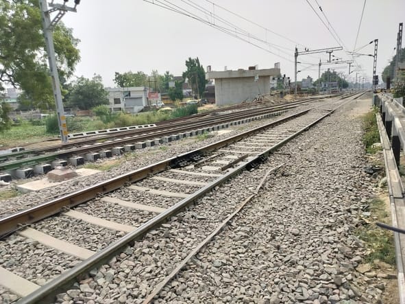 Bahraich News: आबादी से होकर निकलेगी नई रेल लाइन