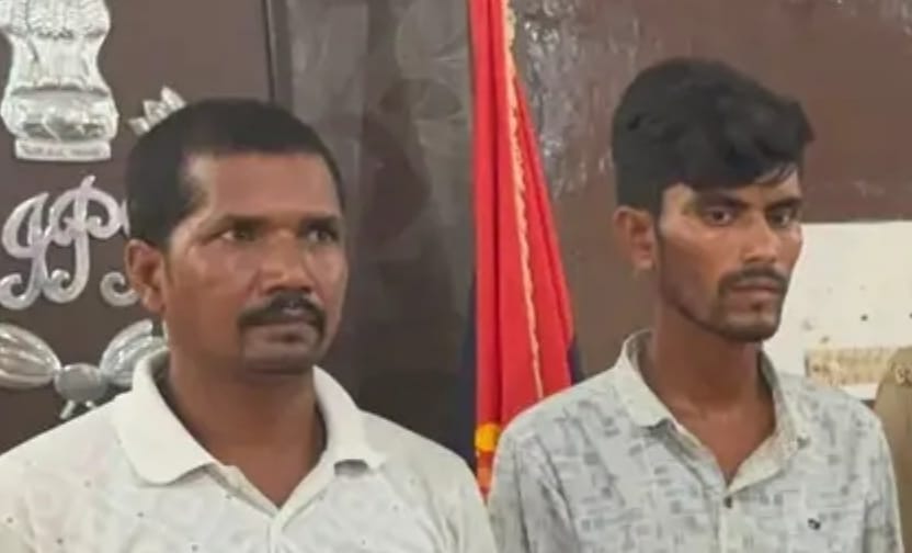 बलवंत सिंह की हत्या करने वाले गिरफ्तार आरोपी योगेंद्र यादव और विवेक सिंह उर्फ सिट्टू। संवाद