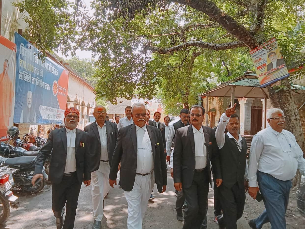 Lawyers reached the Collectorate and submitted a memorandum regarding their demands.
