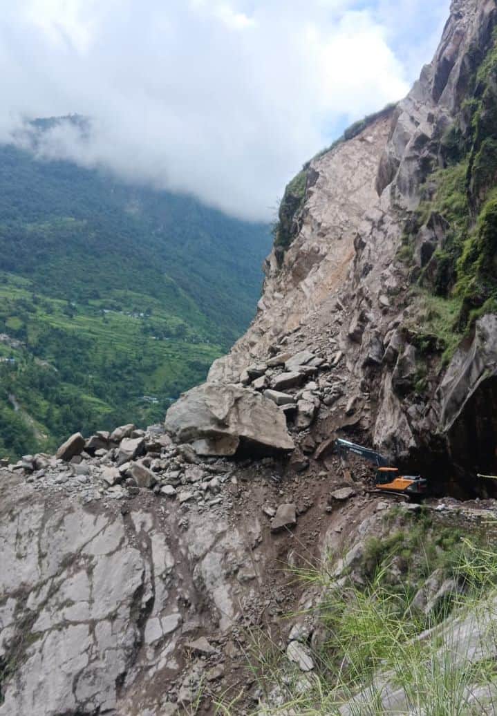 On Darky Hill at Garbadhar, along the Kailash Yatra route