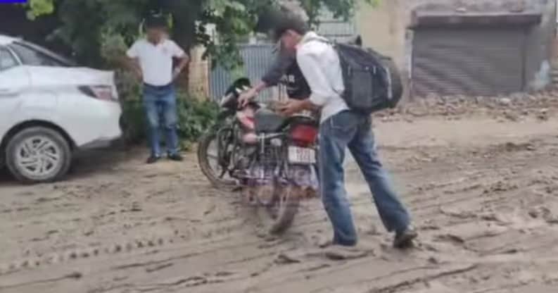 Slippery mud at Safidon's Khansar Chowk causes vehicle accidents.