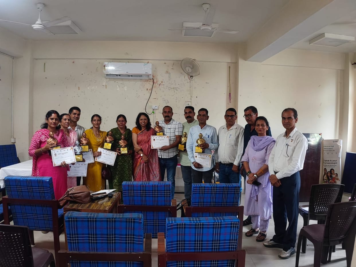 11 Panchayats in Ghumarwin honored for becoming TB-free; two awarded gold medals.
