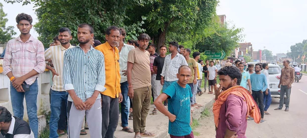 Villagers reached the police station to file a case accusing of murder after abduction