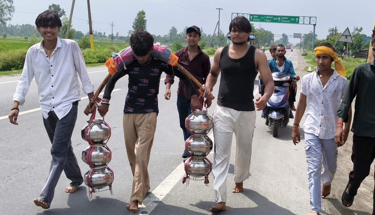 Increased number of pilgrims carrying Kanwars.