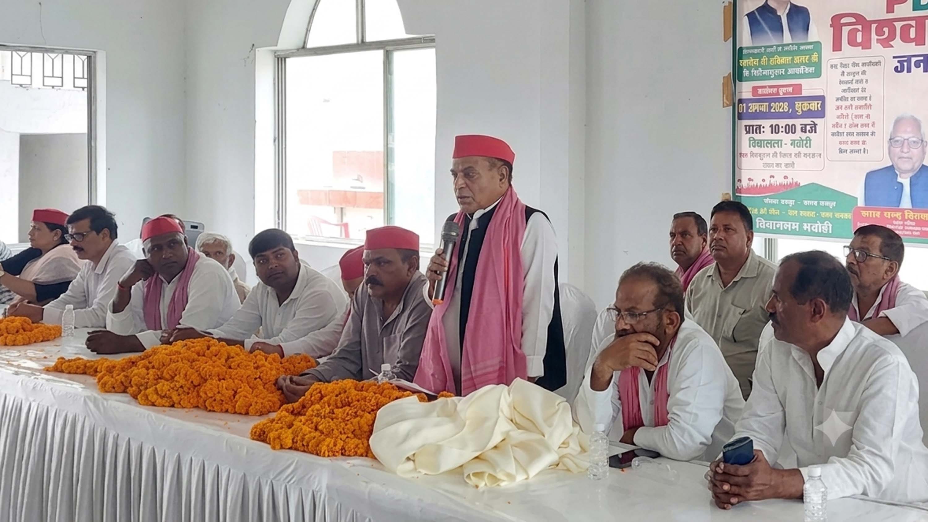पीडीए जनपंचायत में बोलते राम आसरे विश्वकर्मा। स्रोत- आयोजक