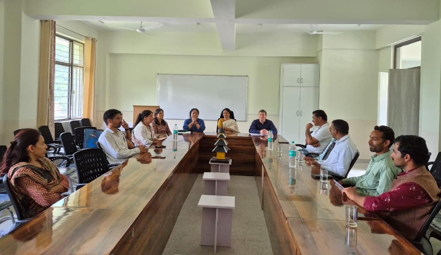 पनासरा कालेज में पीटीए की बैठक में भाग लेते अभिभावक।-संवाद