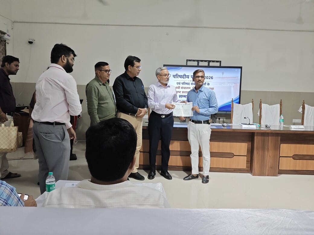 Teacher Tauqir honored in Prayagraj