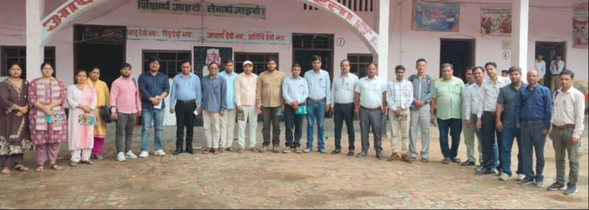 Teach students how to prepare projects in the workshop