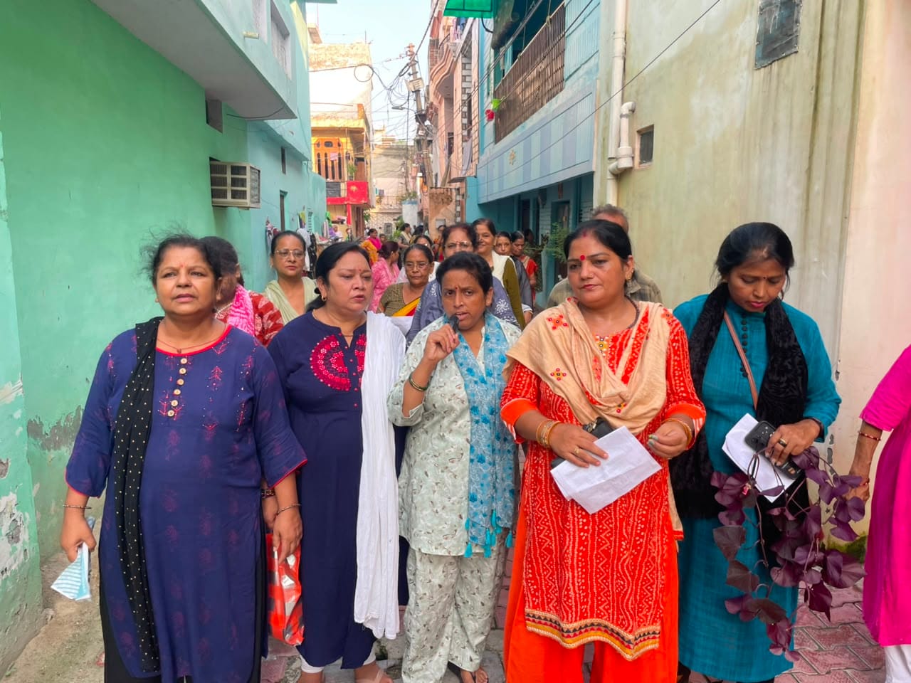 Central market : Ladies held awareness in area
