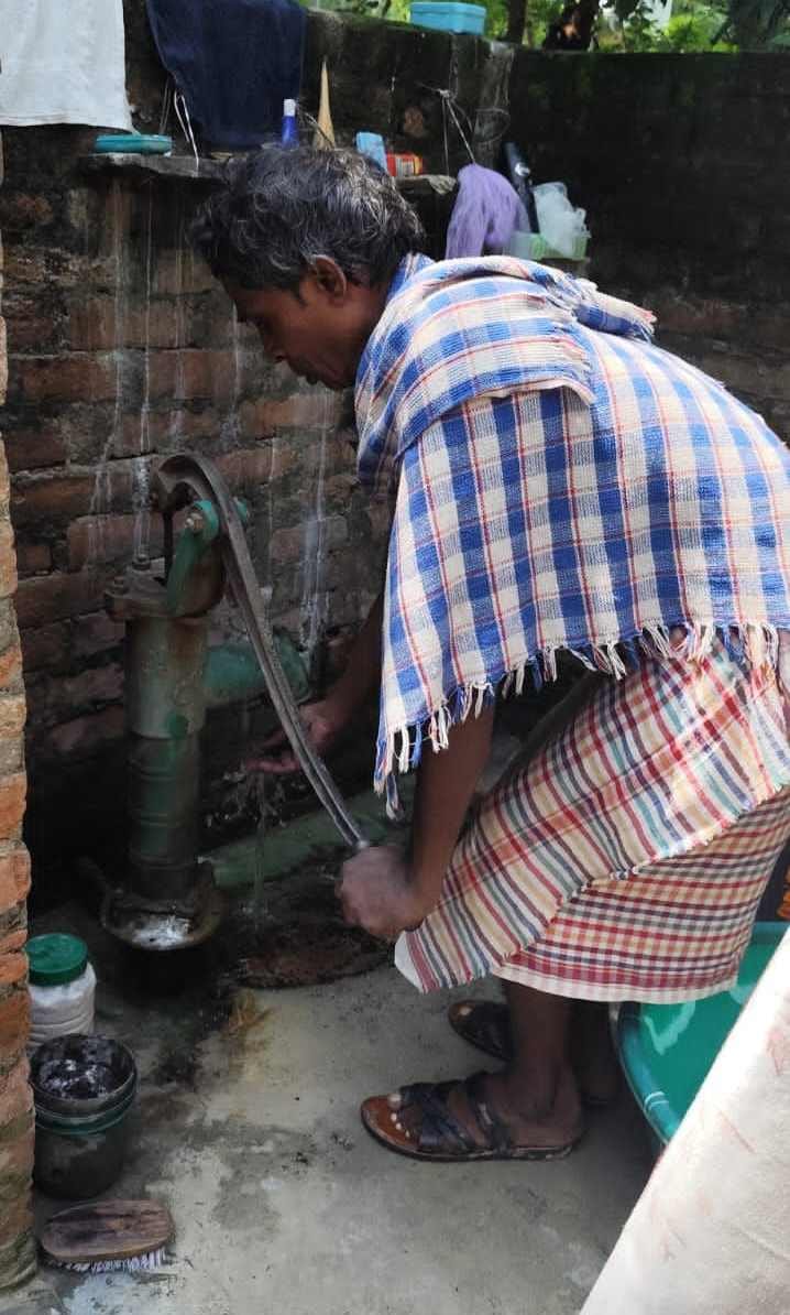 Crores spent on re-boring, yet the village remains dependent on small handpumps.