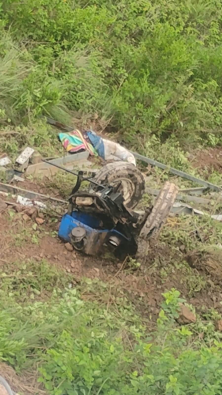 Tractor falls into 150-meter-deep gorge at Vinayakghat; driver dies.